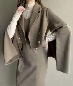 ベージュ フレアスカート セットアップ