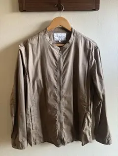 ベージュ ブルゾン