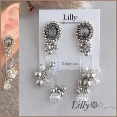 #964 大ぶり/ビーズ刺繍/シルバー/クリア/揺れる/ハンドメイドピアス