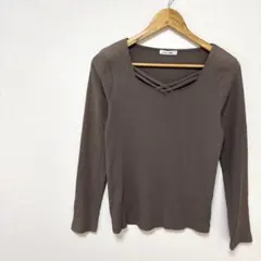 編み上げスクエアネック長袖リブカットソー　Ｌサイズ　茶色ブラウン系　きれいめ
