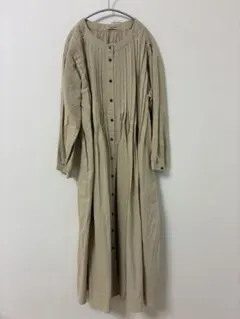 サマンサモスモス　タックいっぱいワンピース ベージュ