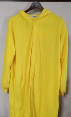 ピカチュウ フード付きパジャマ　未使用に近い