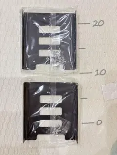 【新品】2.5インチ → 3.5インチ 変換ブラケット/マウンター（ねじ付き）