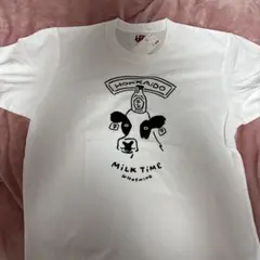 ユニクロ　北海道限定Tシャツ　牛柄　新品未使用タグ付のサムネイル