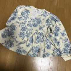 新品！ラポシェビスキュイ アンティーク花柄トレーナー　ブルー　140cm