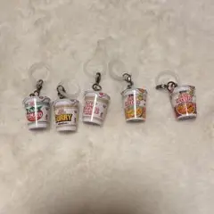 日清 カップヌードル めじるしアクセサリーセミコンプ 【24時間以内発送】