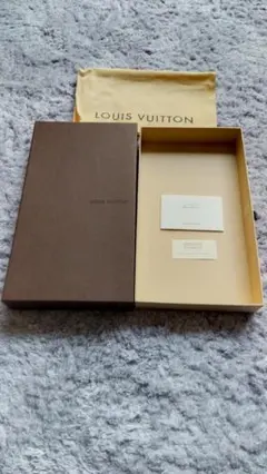 ルイビトン箱　布袋