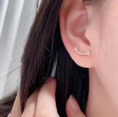 大人気　高級　スマイルピアスローズゴールド・シルバー925・ジルコニア