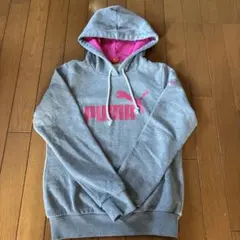 PUMA フード付きパーカー グレー/ピンク