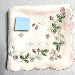 WEDGWOOD 刺繍入りハンカチ ピンク