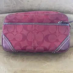コーチCOACHレッドキャンバスポーチ