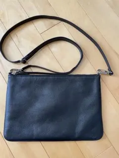 軽いショルダーバッグ