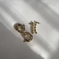 ゴールド スパイラル フープピアス