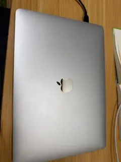 MacBook Pro M2, メモリ24GB, ストレージ512GB