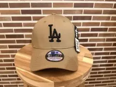 海外モデル ニューエラ 9FORTY MLB LA キャップ ベージュ
