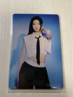 ルセラフィム FLAME RISES カズハ トレカ