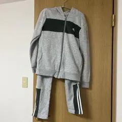 adidas グレー ジャージ セット　160センチ