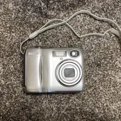 Nikon Coolpix 4100 シルバー コンパクトデジタルカメラ SD付 Amazon.co.jp: Nikon Coolpix 4100 4MP デジタルカメラ 光学