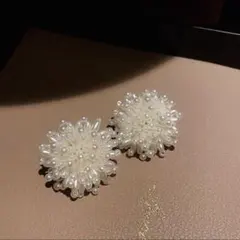 パール フラワー ピアス 大ぶり 上品 フォーマル