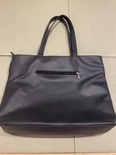 高級感あるプレミアムトートバッグのサムネイル