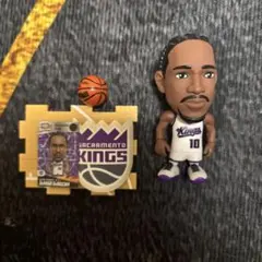 NBAballersサクラメント・キングス デマー・デローザン フィギュア NBA ballers デマー・デローザン - メルカリ
