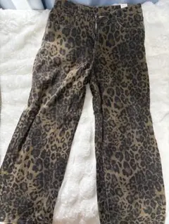 ヒョウ柄デニム　y2k ファッション