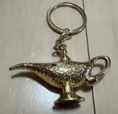 Disney アラジン 魔法のランプ キーホルダー 金色 劇団四季グッズ