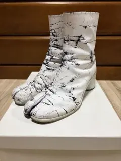 マルジェラ 足袋ブーツ　ペイント　ペンキ35 Maison Margiela（旧Maison Martin Margiela）（ブーツ）のフリマ