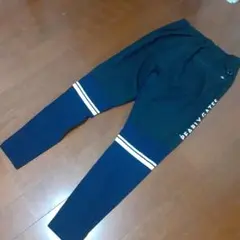 パーリーゲイツPGG レディースゴルフ　パンツ 黒/紺 ストライプ