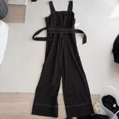 ブラックワイドレッグオールインワン