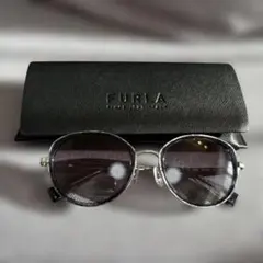 FURLA サングラス箱付き