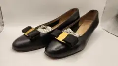 Salvatore Ferragamo ヴァラ　ローヒール　22cm　4.5C