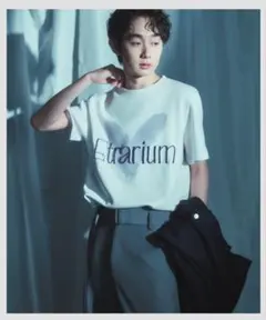 最終値下】Etrarium Tシャツ - メルカリ