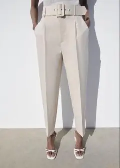 【新品】ZARA ザラ ハイウエストテーパードスラックスのサムネイル