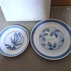 Noritake　大、小お皿2枚セット
