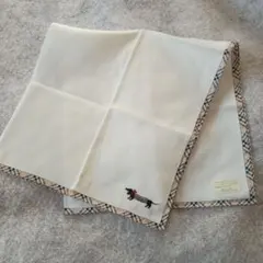 ♣　9　　バーバリー　　犬 刺繍　ハンカチ　　大判　　　　スカーフ　★