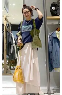 ニコアンド　人気スタッフプロデュース企画　オシャレ　ベスト　カーキ Misayo