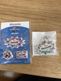 USJ 25周年 NTTドコモ アクリルキーホルダー セット　ぷくぷくシールのサムネイル