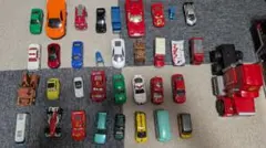 ミニカーセット 約40台 ライトニング・マックイーン トレーラー付き