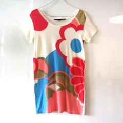 美品　MARC BY MARC JACOBS　半袖Tシャツ　白　Sサイズのサムネイル