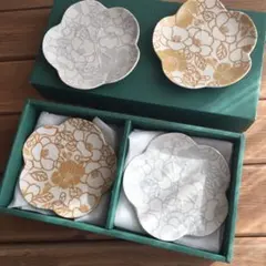 未使用】深川製磁 3色 菊割 小鉢 輪花 (値下げしました) - メルカリ