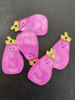 ハンドメイドビーズ　　チャーム