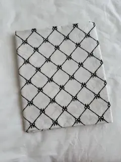 リボン柄コットン生地