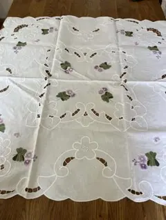 ビンテージ 花柄刺繍 レース縁取り テーブルクロス80×80cm - メルカリ