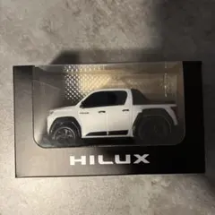 【未開封】ハイラックス プルバックミニカー プラチナホワイトパールマイカのサムネイル
