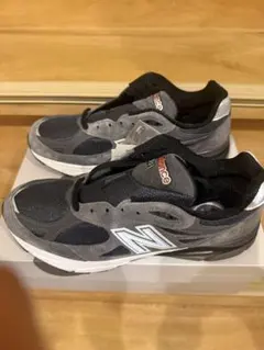 ニューバランス　M990v3 ×ユナイテッドアローズのサムネイル