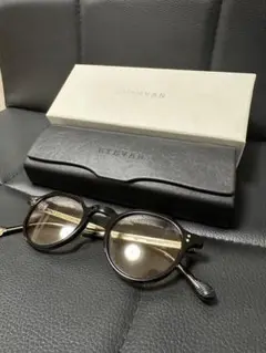 EYEVAN attache(45)