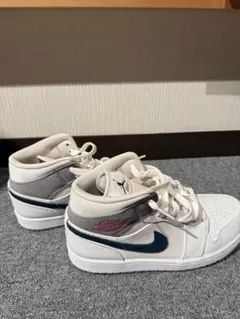 Nike Air Jordan 1 Mid 