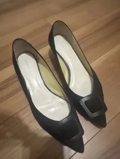 ODETTE E ODILE黒 ポインテッドトゥ シューズ