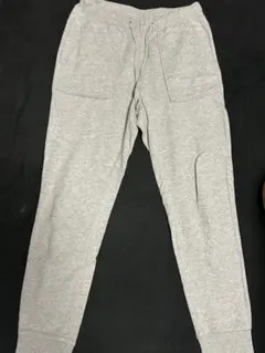 グレー ジョガーパンツ ドローストリング付き